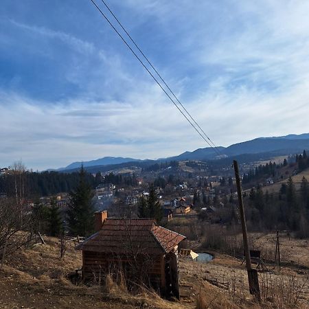 Приватна Садиба "Світлиця Гуцульщини" Vorohta Exterior foto